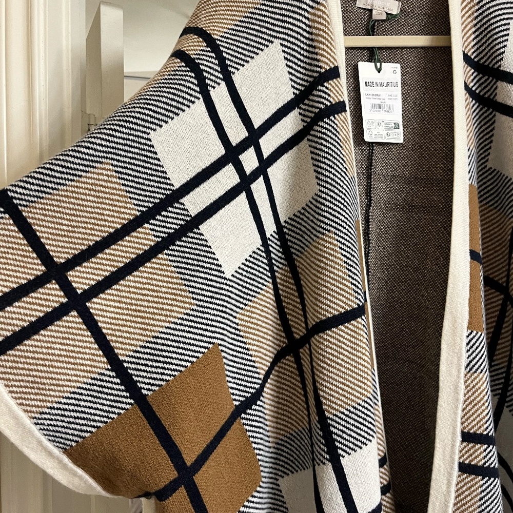 Barbour Violet Knitted Cape